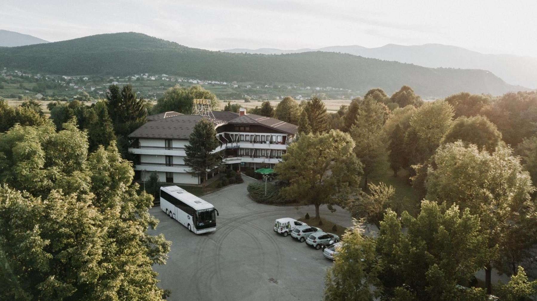 Hotel Ada Bihać エクステリア 写真