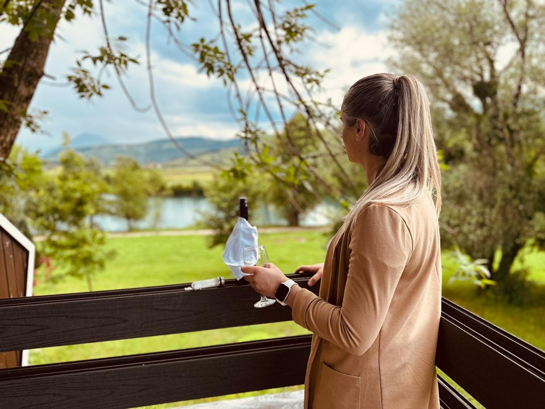 Hotel Ada Bihać エクステリア 写真