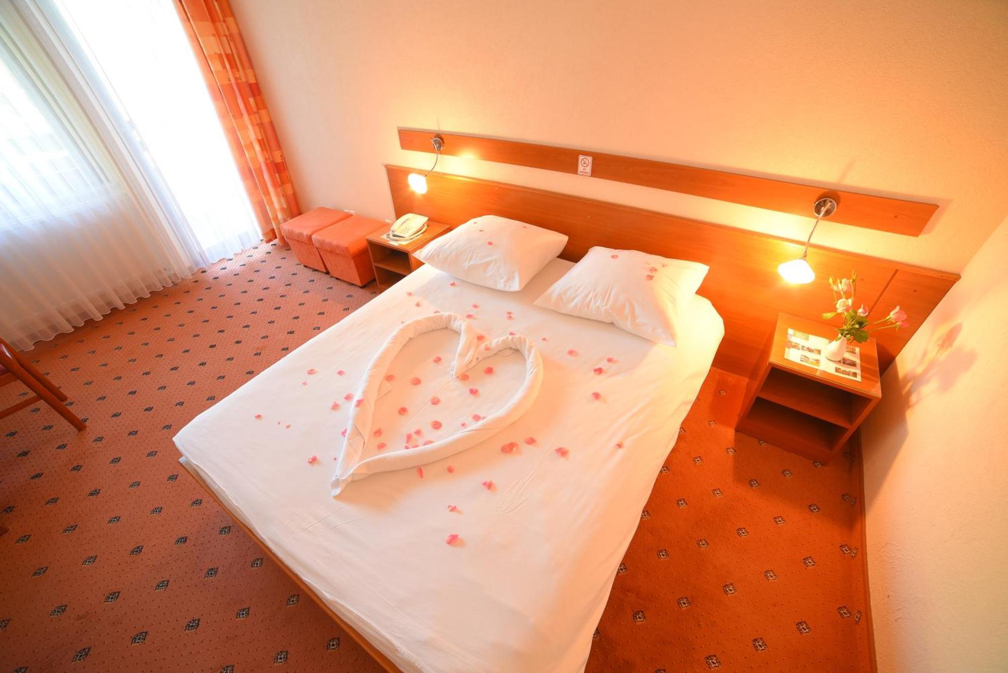 Hotel Ada Bihać エクステリア 写真