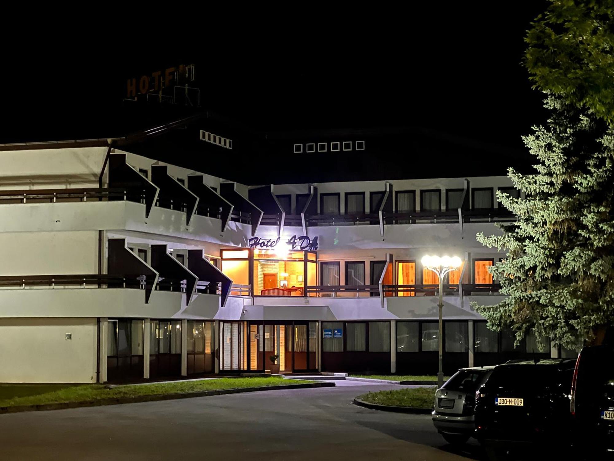 Hotel Ada Bihać エクステリア 写真