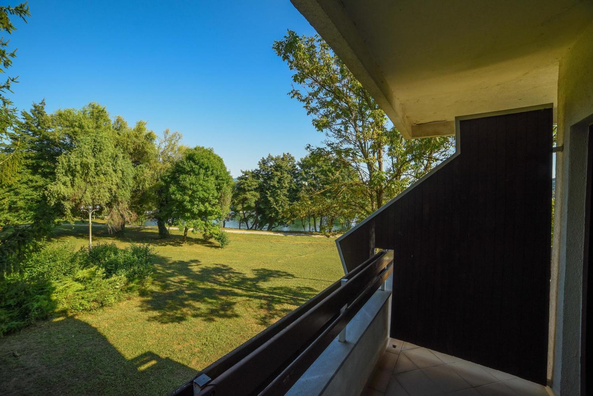 Hotel Ada Bihać エクステリア 写真