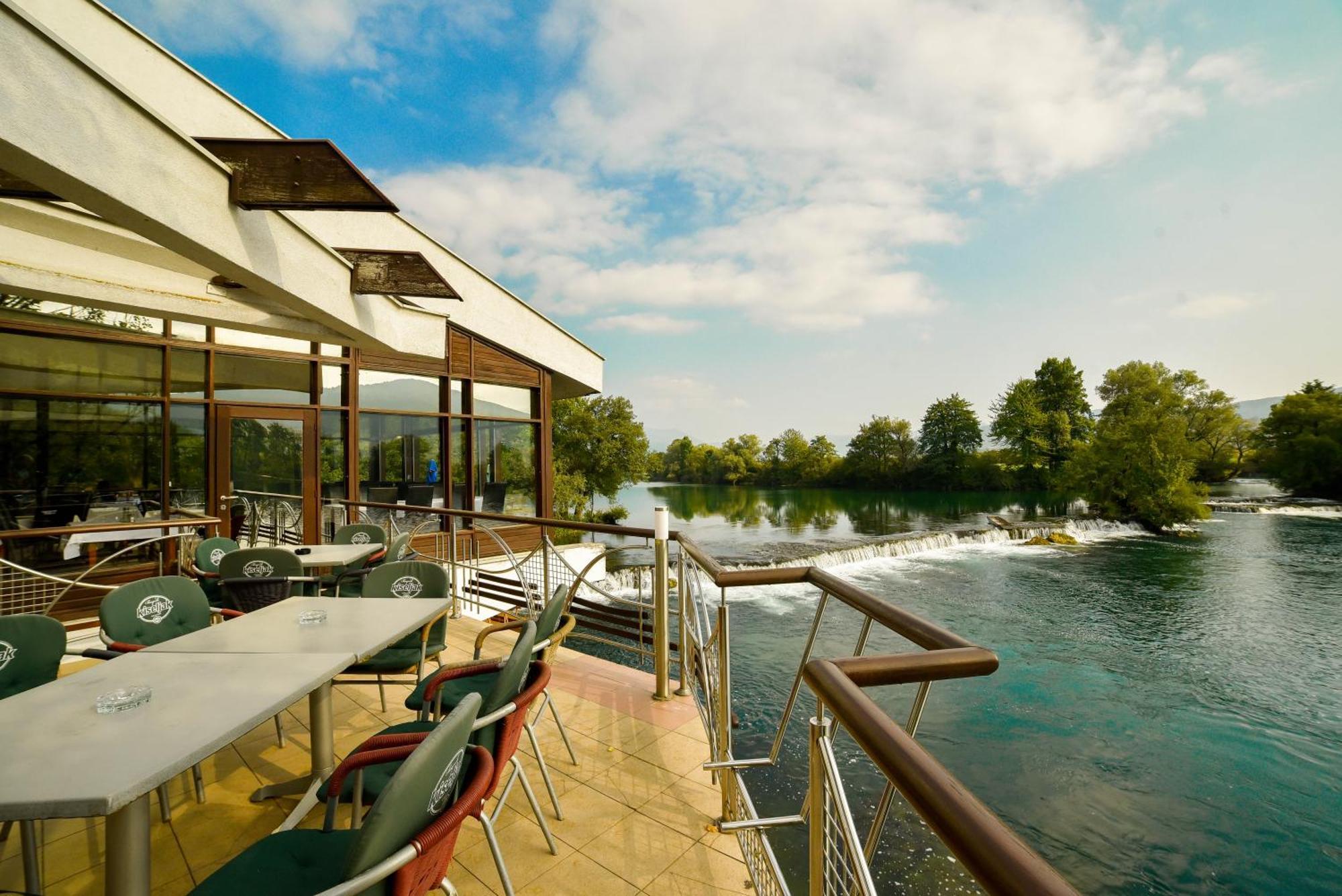 Hotel Ada Bihać エクステリア 写真