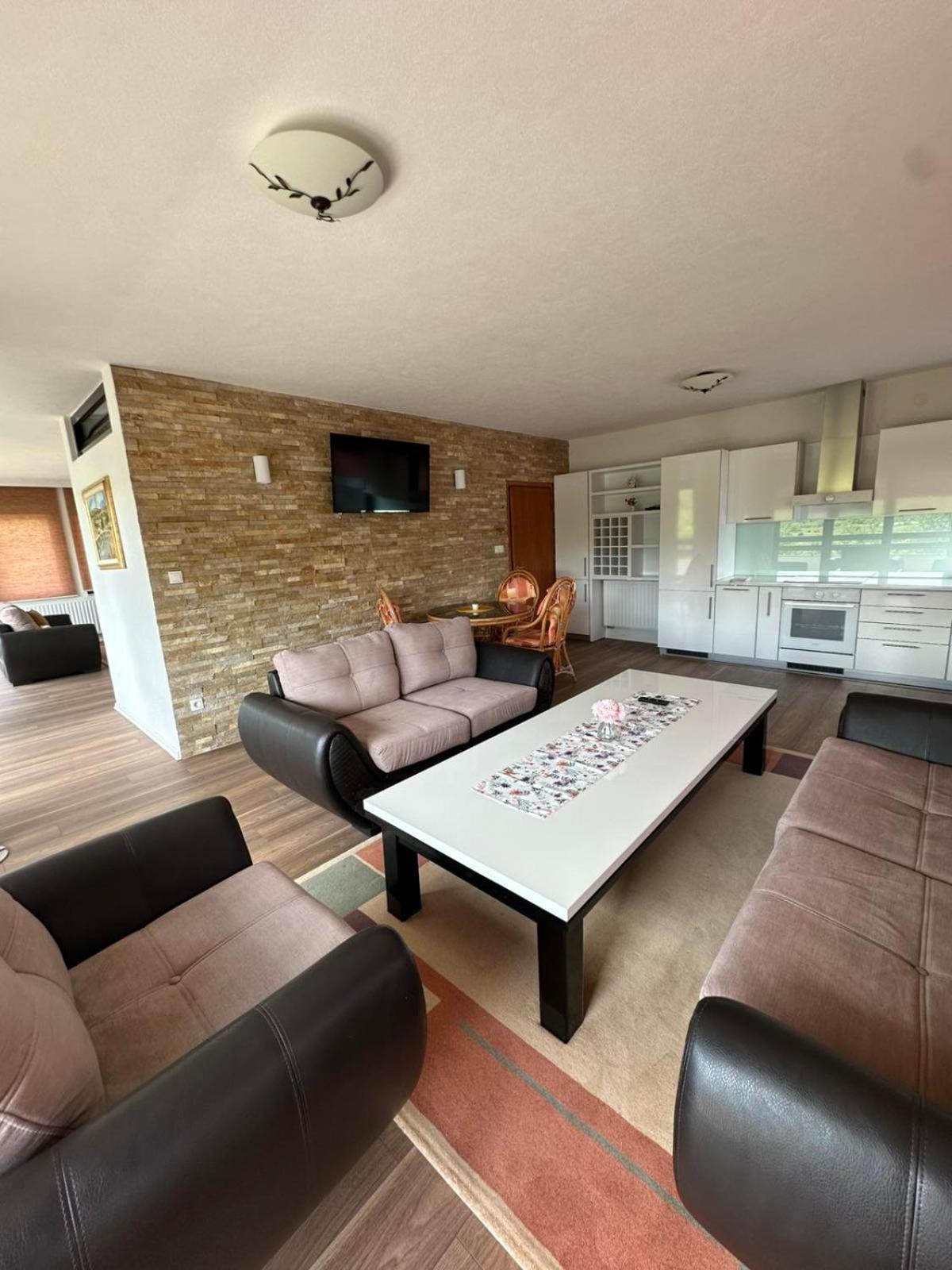Hotel Ada Bihać エクステリア 写真